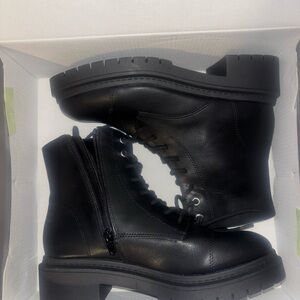 Style & Co Zaharaa Women's Black Combat Boots Size 7 NIB Platform Lug Sole NEW